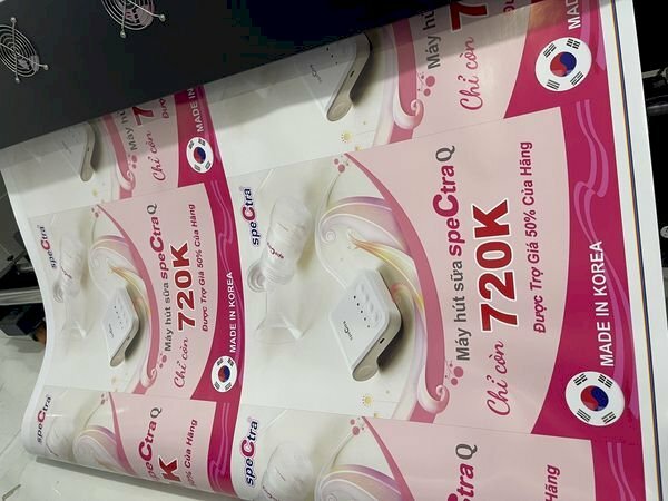 In poster đa dạng kích thước và chất liệu