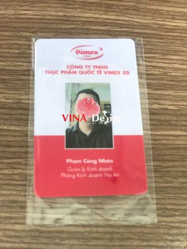 Làm thẻ nhân viên công ty thực phẩm, in thẻ nhựa PVC với hình chân dung, tên, chức danh, phòng ban - VND815