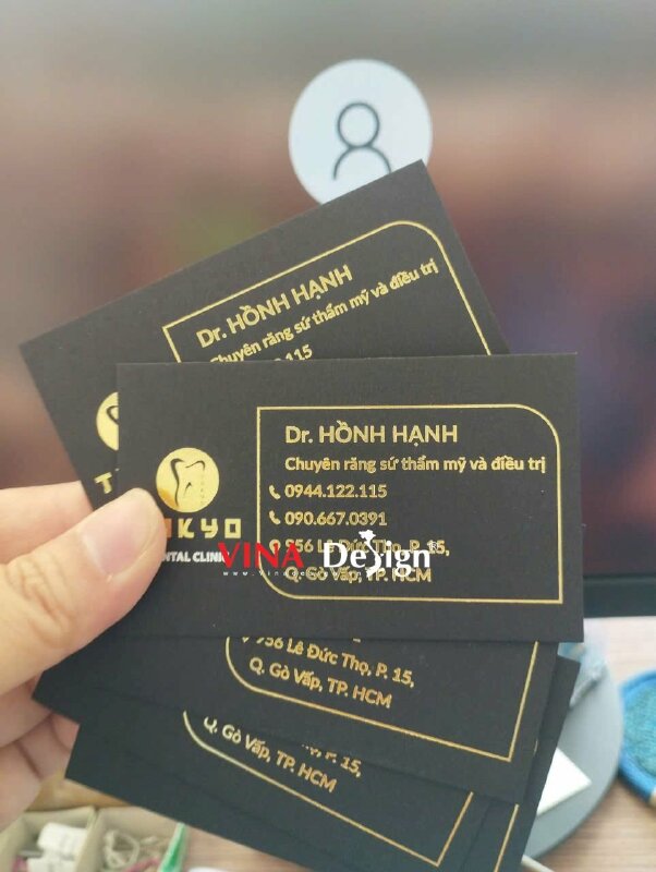 In name card giấy mỹ thuật đen ép kim vàng bạc, name card chức danh DR. nha khoa thẩm mỹ Dental Clinic - VND763