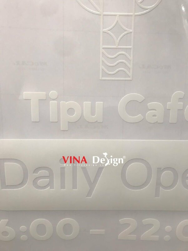 Decal trong in màu trắng dán cửa kính thông tin thời gian hoạt động quán cafe - VND774