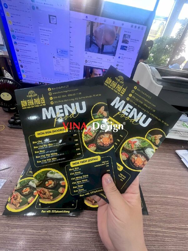 In menu khổ A5 cầm tay quán bún chả Hà Nội, in giấy C300gsm, in 2 mặt cán màng bóng chống nước - VND871