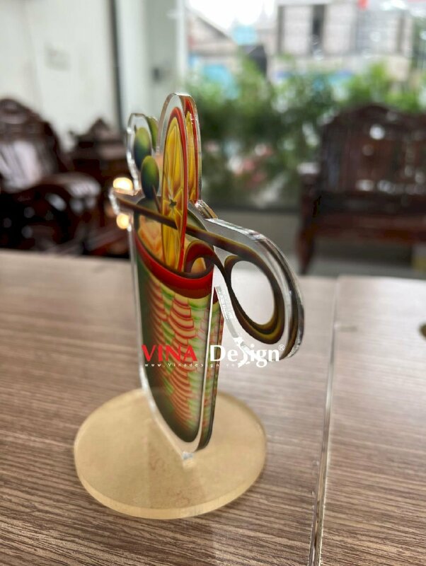 Mô hình ly Cocktail từ Mica Standee Acrylic để bàn - VND471
