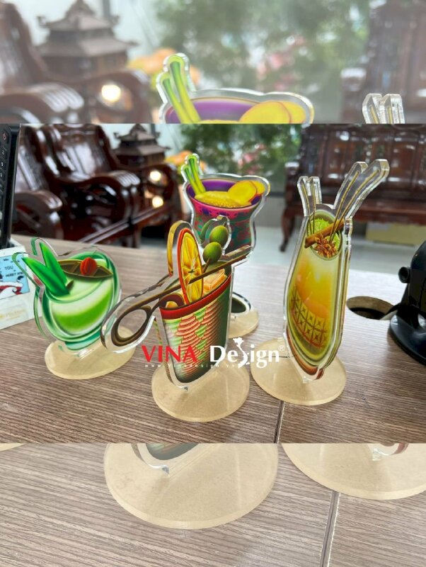 Mô hình ly Cocktail từ Mica Standee Acrylic để bàn - VND471