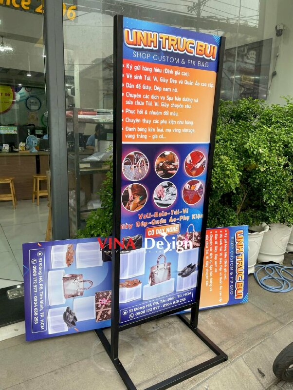 Standee đế sắt poster formex giới thiệu sản phẩm & dịch vụ shop về đồ hiệu - VND920