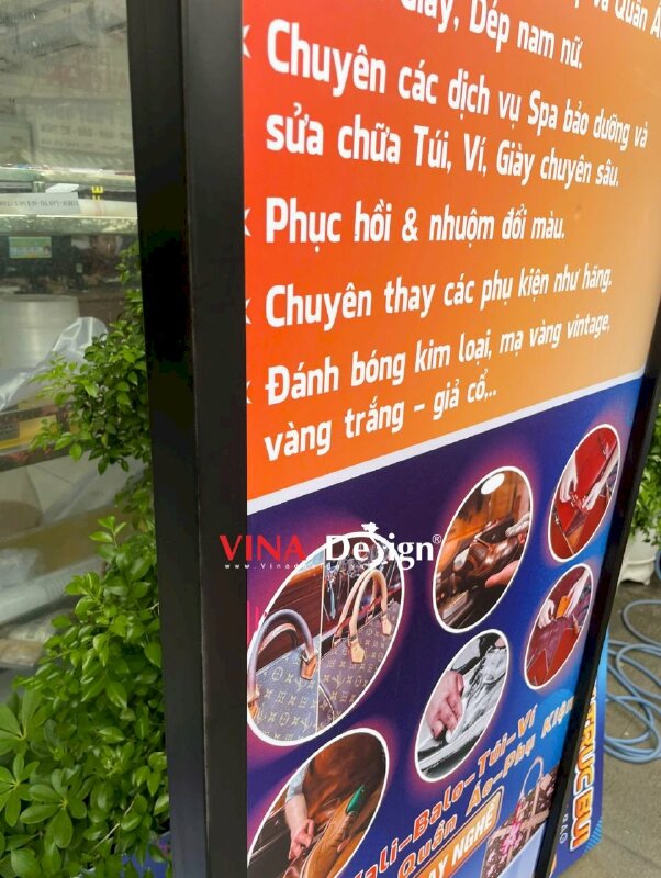 Standee đế sắt poster formex giới thiệu sản phẩm & dịch vụ shop về đồ hiệu - VND920