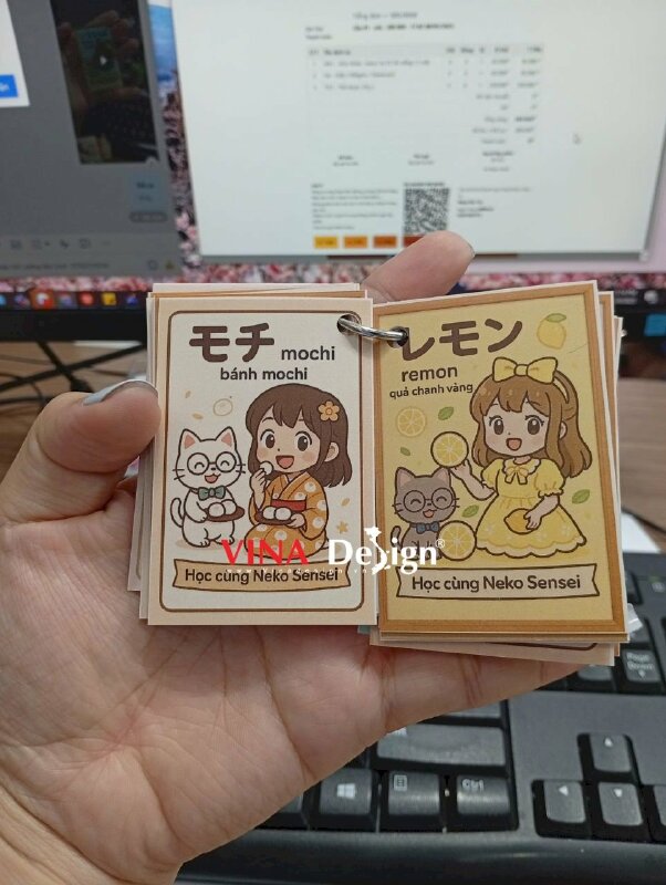 Bộ thẻ học từ vựng Flashcard có móc khóa treo in thẻ nhựa mỏng, cán mờ, đục lỗ tròn - VND932
