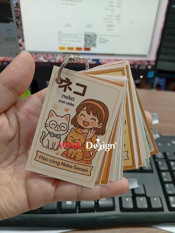Bộ thẻ học từ vựng Flashcard có móc khóa treo in thẻ nhựa mỏng, cán mờ, đục lỗ tròn - VND932