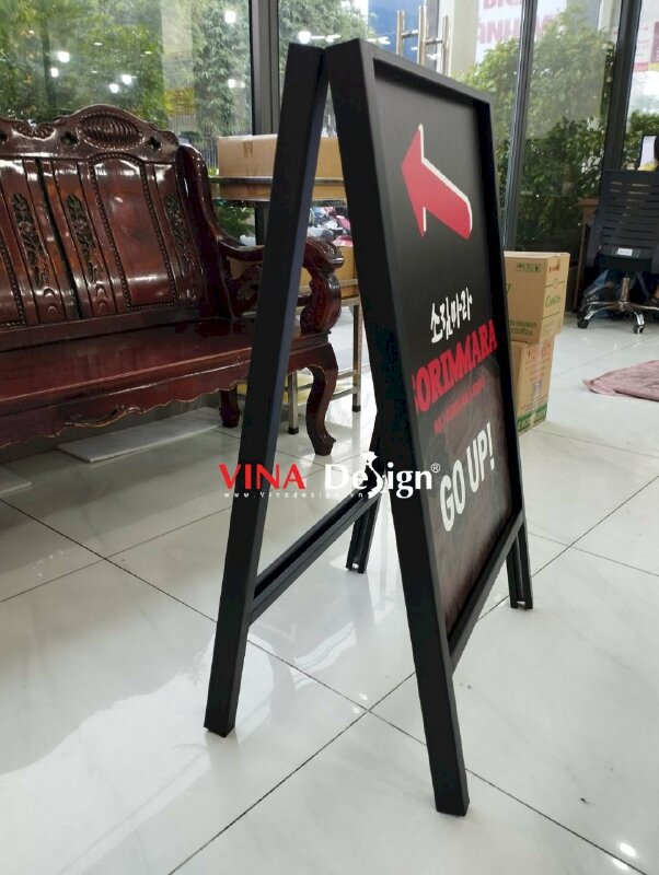 In bảng chỉ dẫn khung standee sắt chữ A ngoài trời nhà hàng Nhật Bản - VND353