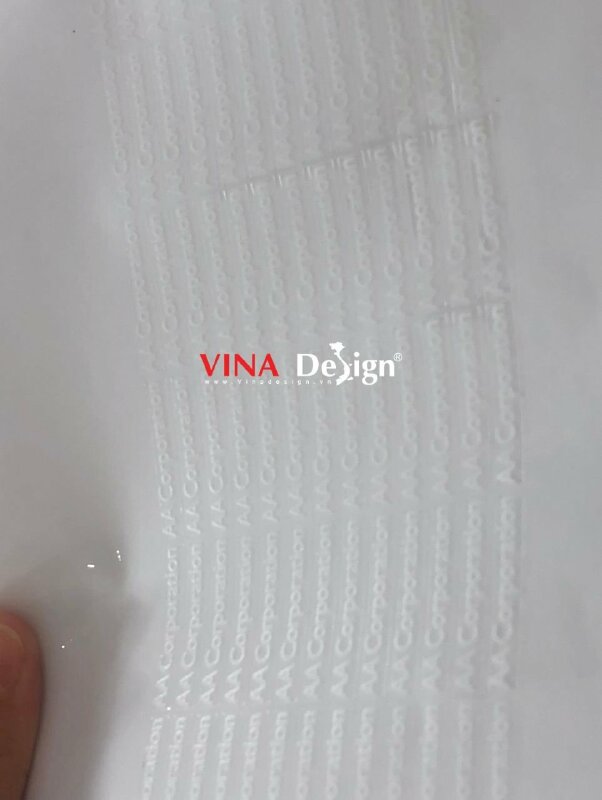In decal logo trong mực trắng in UV, in logo tem nhãn thương hiệu nội thất - VND343