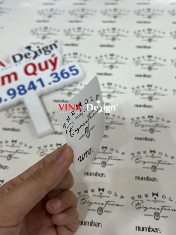 In logo nhãn hàng chuyên custom giày độ giày - VND345