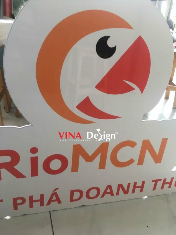 In standee chân sắt logo thương hiệu công ty quảng cáo dịch vụ MCN Multi-channel Network - VND956