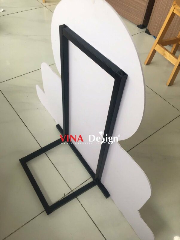 In standee chân sắt logo thương hiệu công ty quảng cáo dịch vụ MCN Multi-channel Network - VND956