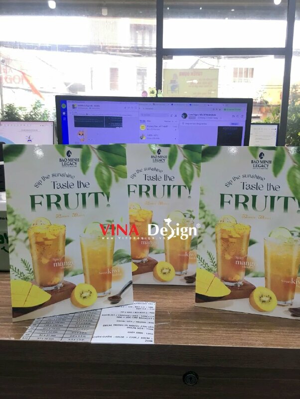 Làm standee format để bàn giới thiệu thức uống trà trái cây cho quán Coffee & Roastery - VND945