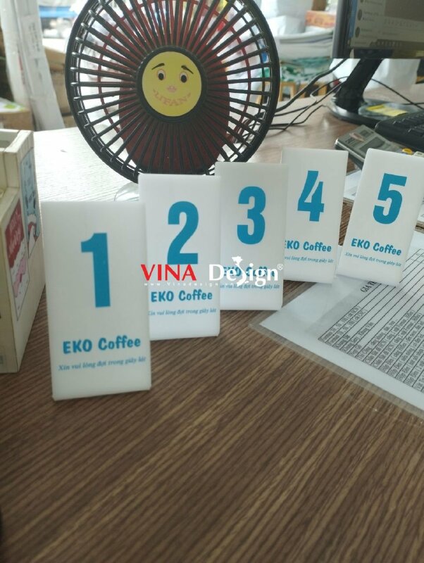 In biển số bàn Mica quán cafe - VND12