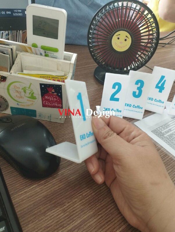 In biển số bàn Mica quán cafe - VND12