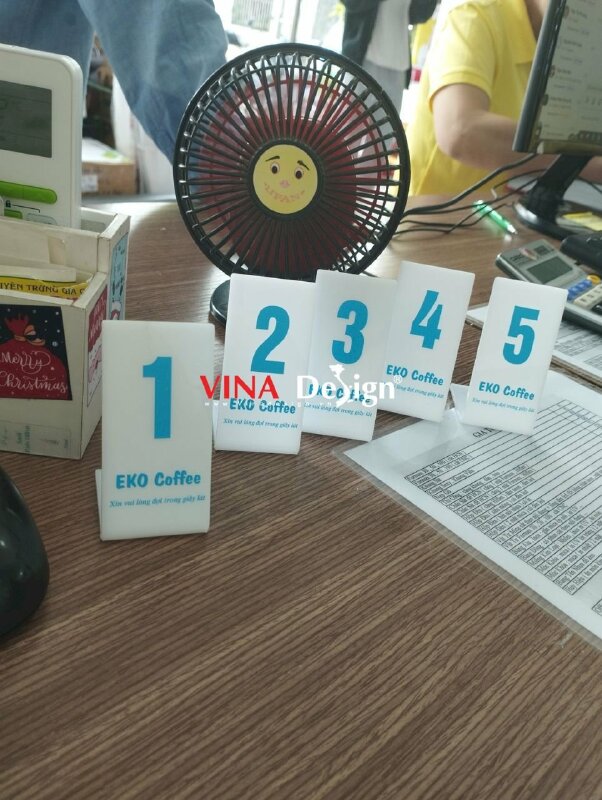 In biển số bàn Mica quán cafe - VND12