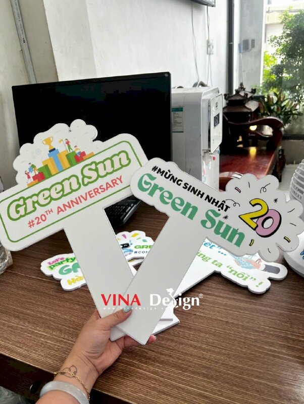 In hashtag cầm tay kỷ niệm 20 năm Happy 20th Anniversary - VND978