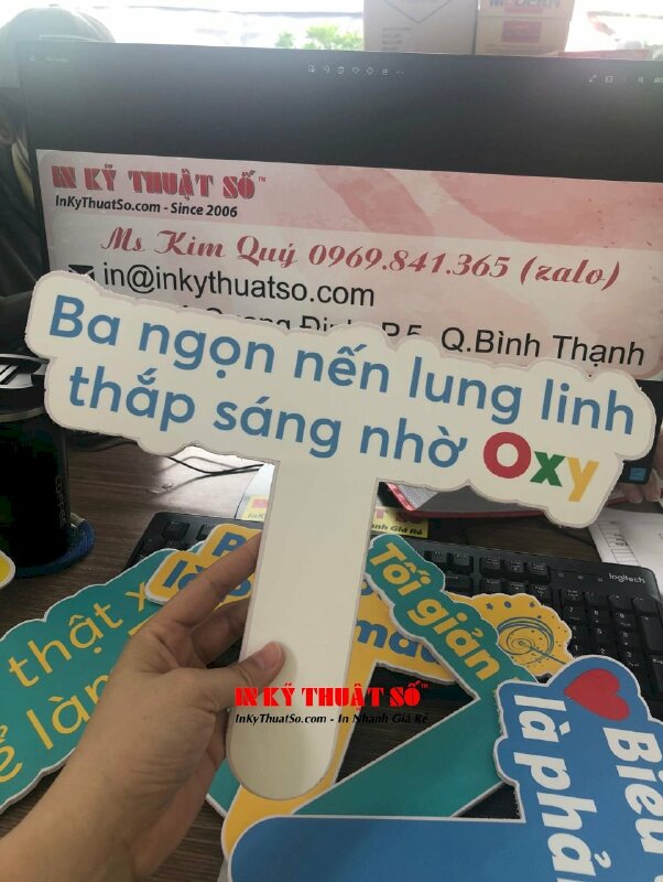 In hashtag cầm tay học sinh, học đường, đào tạo, giáo dục, trường học - VND68