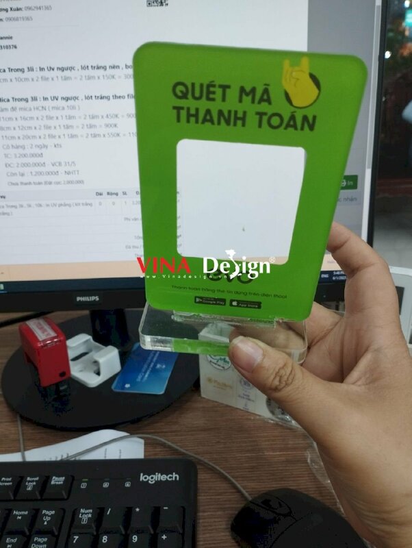 In standee mica để bàn - VND15