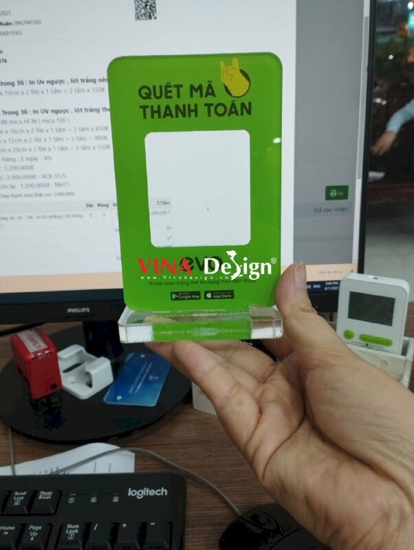 In standee mica để bàn - VND15