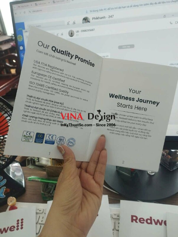 In catalogue A5 song ngữ Simple Guite hướng dẫn sử dụng máy công nghệ ánh sáng đỏ - VND989
