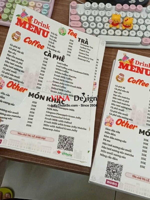 Làm menu quán trà cà phê in PP bồi Formex 5li, cán bóng, 1 mặt nội dung - VND985