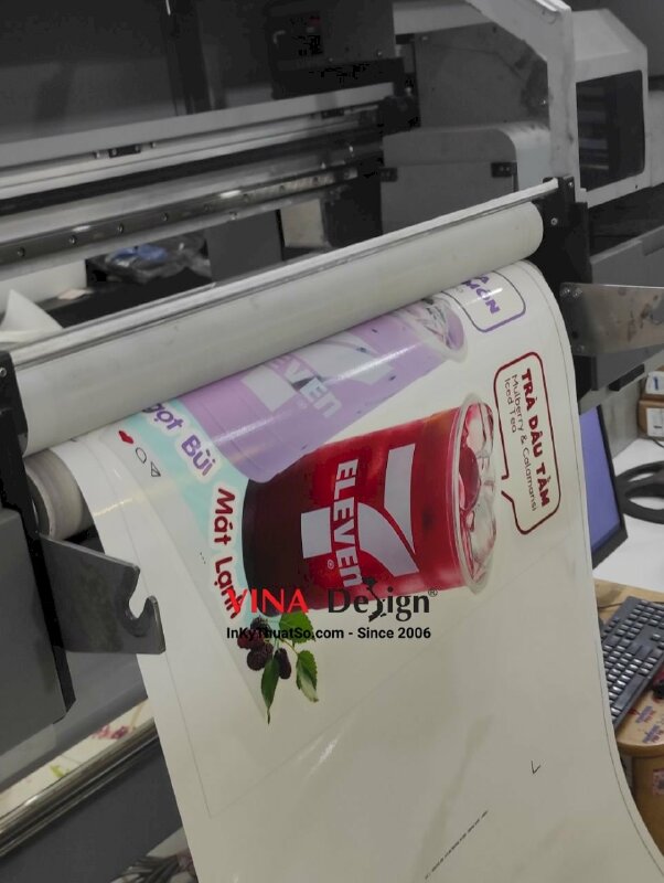 In Decal 2 mặt dán cửa kính ra vào cửa hàng tiện lợi, giới thiệu ly thức uống - VND919