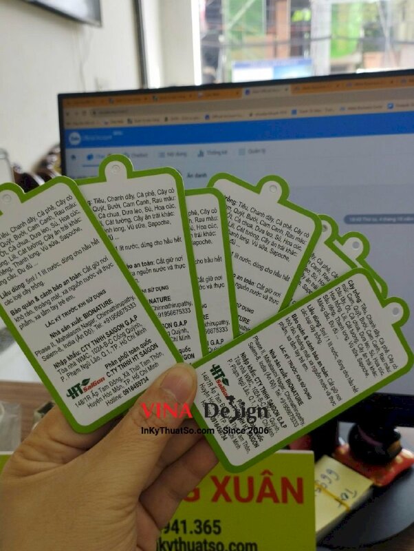 In tag cổ chai bảo vệ thực vật, thẻ treo cổ chai nhựa - VND322