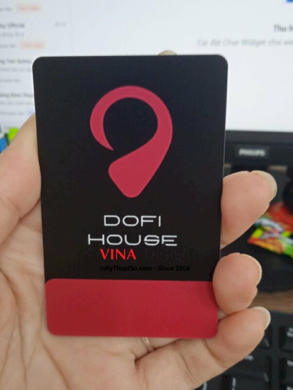In thẻ PVC tích điểm nhận quà tặng, in thẻ nhựa khuôn chuẩn 8.6x5.4cm cho quán cà phê Boardgame poker - VND511