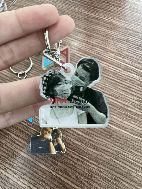 In móc chìa khóa mica số lượng ít, móc khóa cặp đôi couple dễ thương - VND290