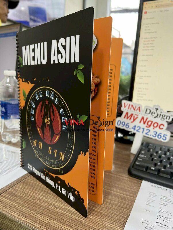 In menu quán ốc hải sản, menu nhựa kháng nước, chống cong vênh - VND319