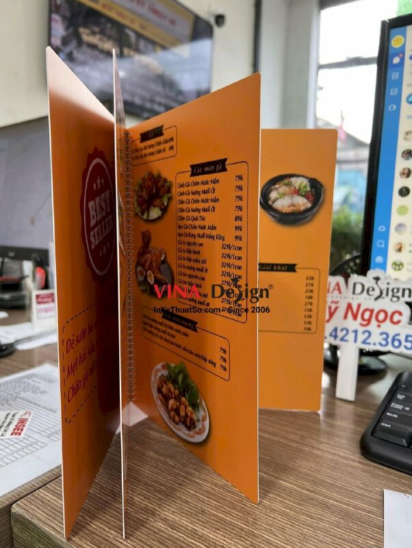 In menu quán ốc hải sản, menu nhựa kháng nước, chống cong vênh - VND319