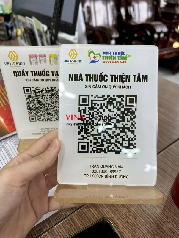 Làm đế Mica quét mã QRcode thanh toán, standee mica để quầy thuốc - VND390