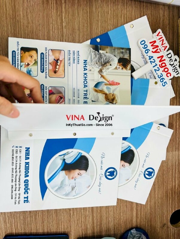 In menu nha khoa, in cuốn menu dịch vụ niềng răng - VND407