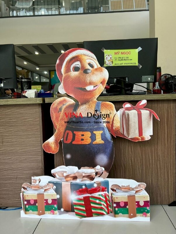 In mô hình linh vật thương hiệu trang trí Giáng Sinh văn phòng tập đoàn nước ngoài - VND406