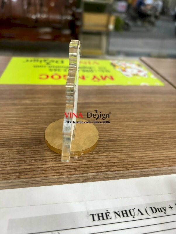 In standee acrylic theo yêu cầu, standee mica chibi manga - VND408