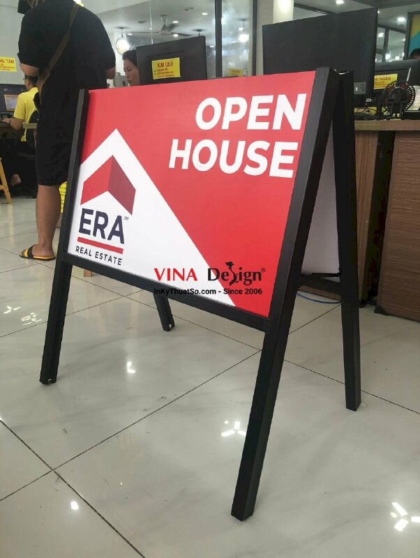 In standee chân sắt chữ A biển chỉ dẫn sự kiện tham quan nhà mẫu Open House - VND52