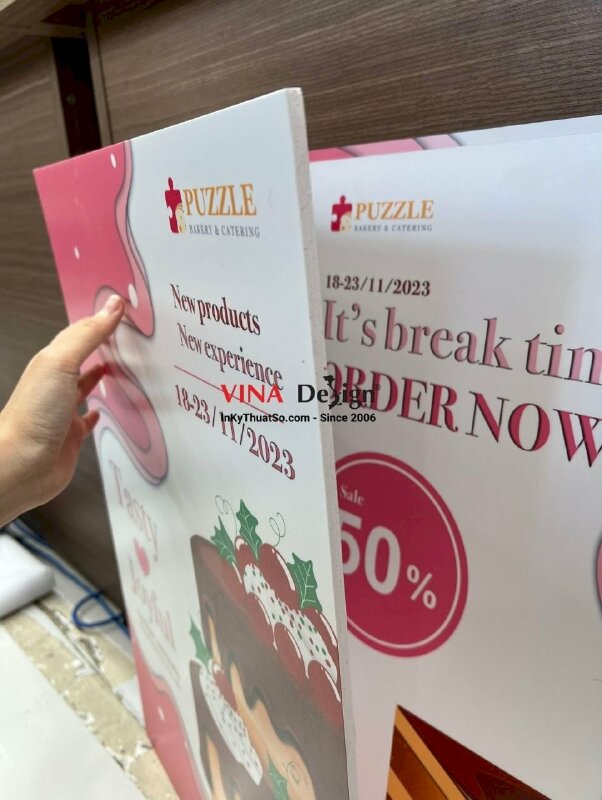 In tấm Format ra mắt sản phẩm mới, in Formex bảng quảng cáo khung thời gian ưu đãi cho cửa hàng bánh ngọt - VND426