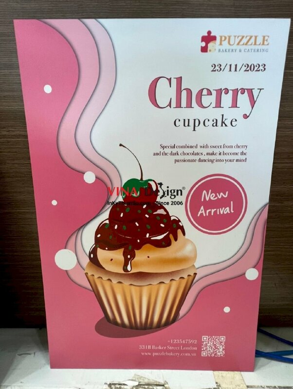 In tấm Format ra mắt sản phẩm mới, in Formex bảng quảng cáo khung thời gian ưu đãi cho cửa hàng bánh ngọt - VND426