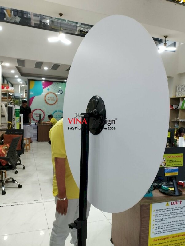 Vòng quay may mắn chân sắt xếp gọn, tháo lắp được - VND233