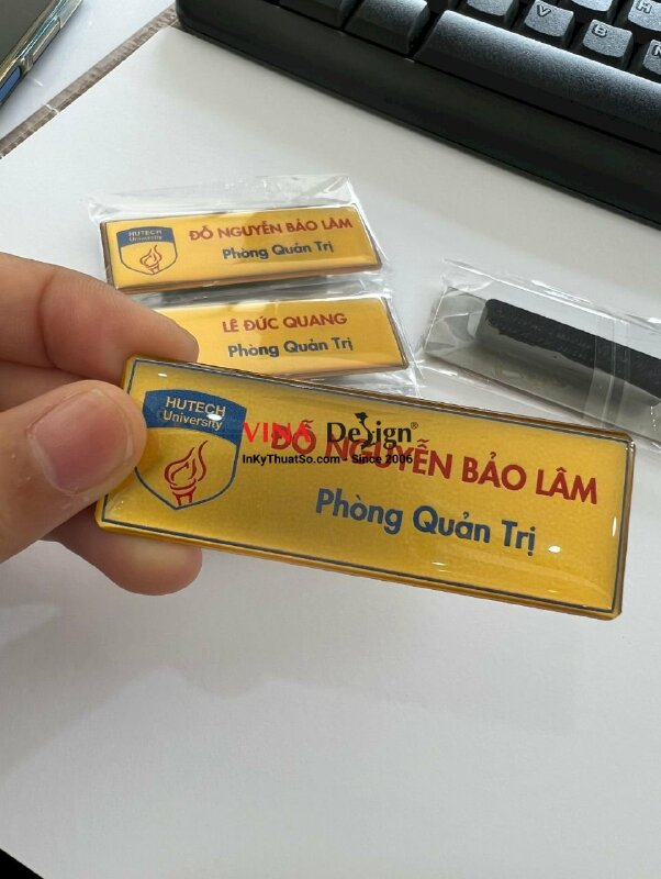 Bảng tên nhựa đổ keo gắn nam châm - VND02