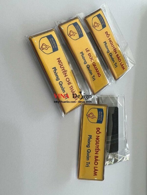 Bảng tên nhựa đổ keo gắn nam châm - VND02