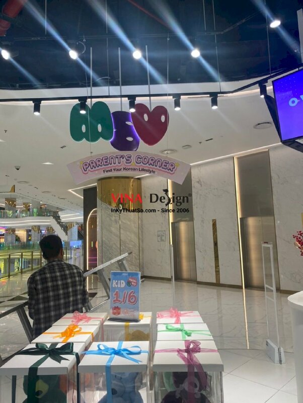 In biển chỉ dẫn treo thả trần store trung tâm thương mại (có thi công) - VND16