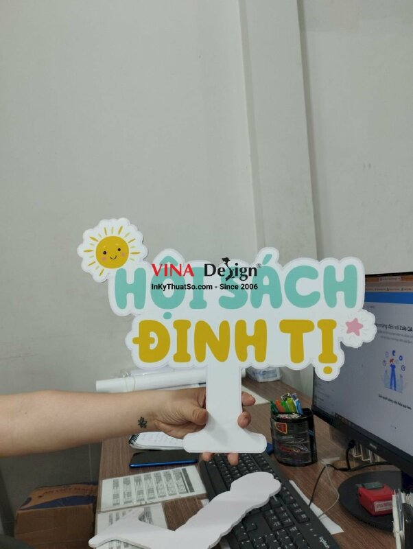 In hashtag cầm tay hội sách - VND65