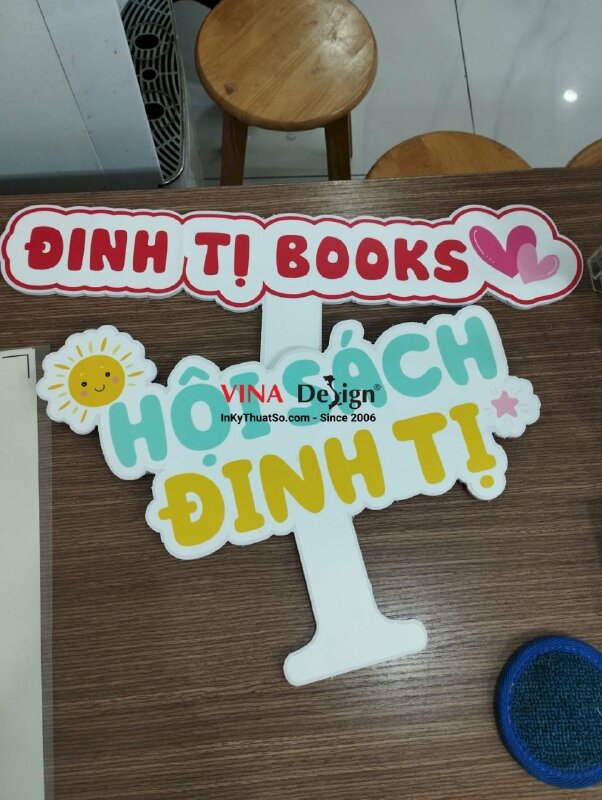 In hashtag cầm tay hội sách - VND65