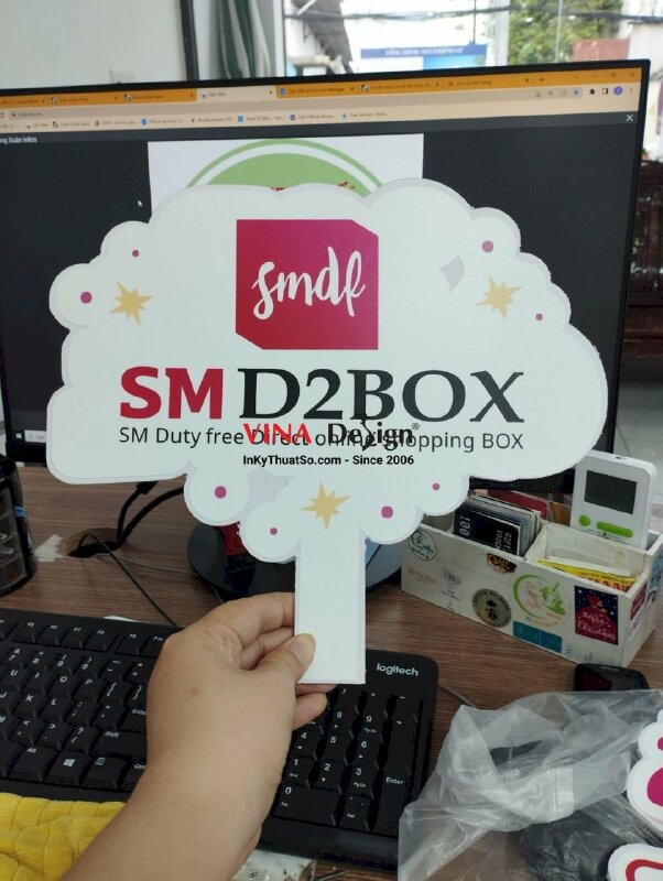 In hashtag cầm tay nhãn hàng - VND23