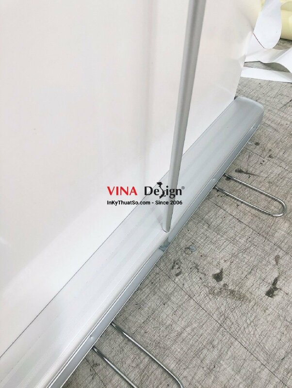 In poster standee banner cuốn - VND72