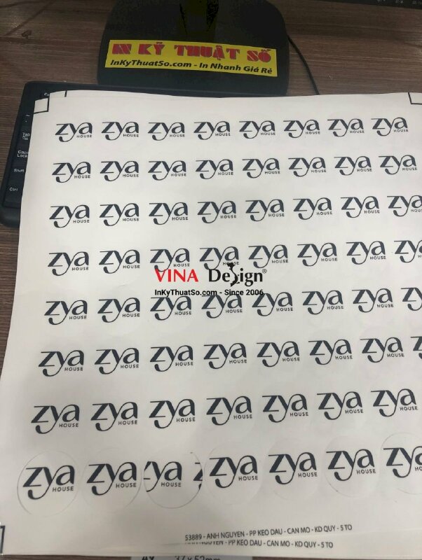 In tem logo sticker nhãn hàng nước hoa - VND63