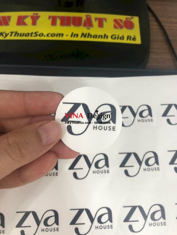 In tem logo sticker nhãn hàng nước hoa - VND63
