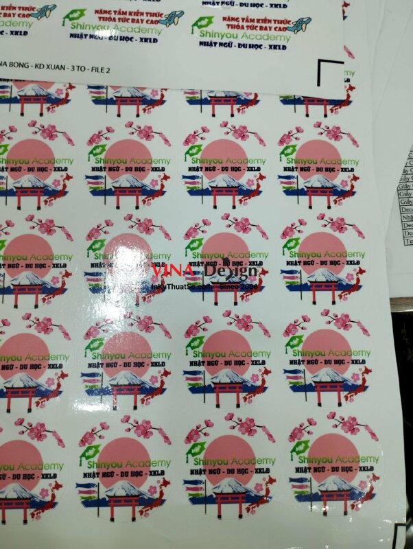 In tem nhãn decal cho trung tâm Nhật ngữ Du học XKLĐ - VND81